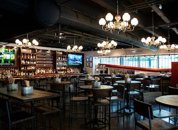 kentucky/louisville/bar/down-one-bourbon-bar