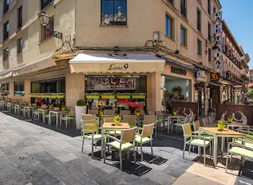 Pub Luna 9