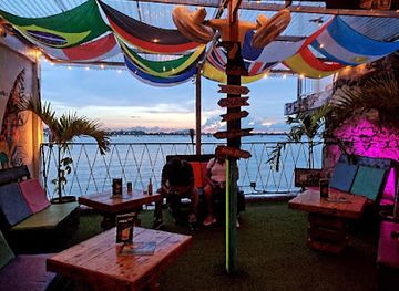 panama/pacific-coast/bar/sunset-house-beach-bar