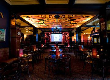 australia/southern-western-australia/bar/the-elephant-wheelbarrow