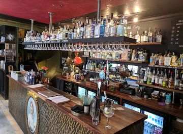 united-kingdom/bath/bar/the-bath-distillery-gin-bar