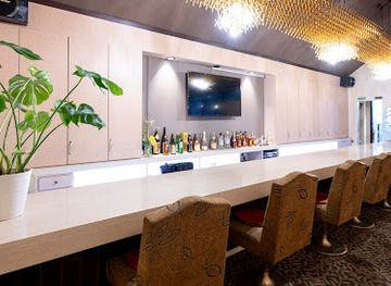 japan/kaga/bar/reina