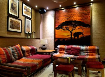 spain/oviedo/bar/savanna-lodge-oviedo