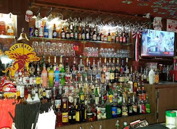 california/oxnard/bar/camelot-room