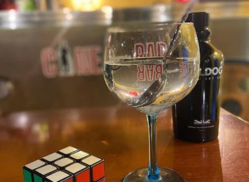 portugal/arrabida-natural-park/bar/cinebar-azeitao