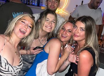 greece/south-aegean/bar/ios-bar-crawl