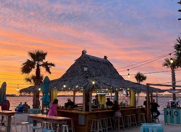 florida/pensacola-beach/bar/sneaky-tiki-bar