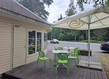 estonia/lahemaa/bar/fifty-fifty