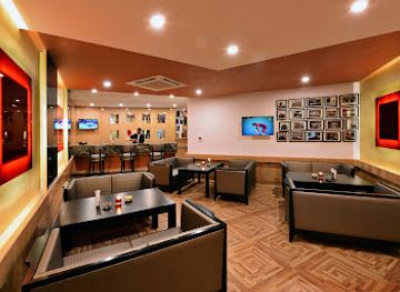 india/himalayas/bar/illusion-lounge-bar