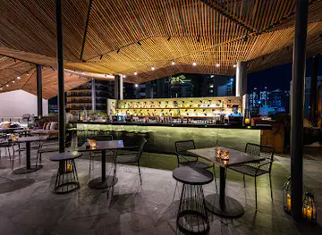 Lantern Rooftop Bar Phnom Penh