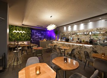 switzerland/valais/bar/arlequin