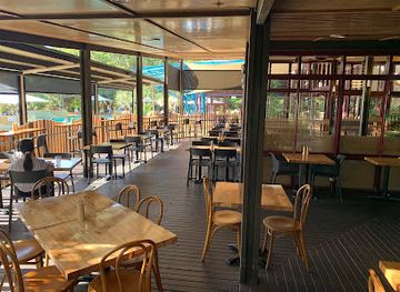 australia/fraser-island/bar/sand-wood-restaurant-and-maheno-bar