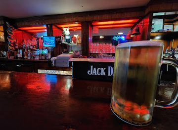 california/bakersfield/bar/guthrie-s-alley-cat