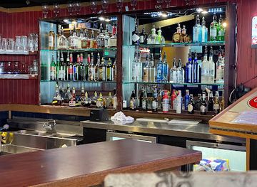 utah/uinta-wasatch-cache-national-forest/bar/wingers-restaurant