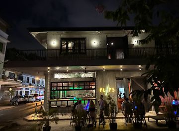 malaysia/kinabalu-national-park/bar/bar-flips