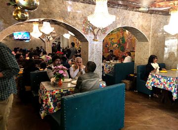 india/kashmir-great-lakes/bar/mughal-darbar