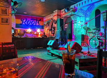 bolivia/la-paz-valley/bar/roots