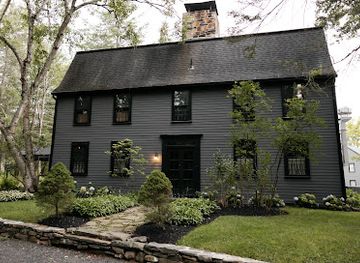 connecticut/litchfield-county/bar/lost-fox-inn