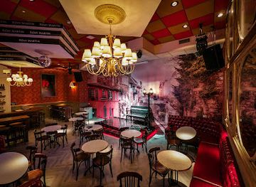 israel/tel-aviv/old-tel-aviv-port/bar/me-on-the-mic