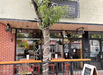 Trio Bistro and Lounge
