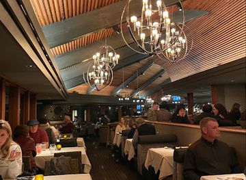 california/monterey/cannery-row/bar/chart-house