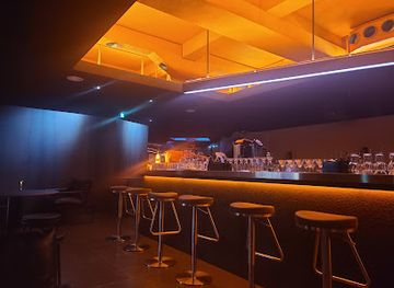 south-korea/jeju-city/bar/hallalounge