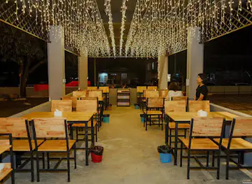 XOX Bar & BBQ Restaurnt
