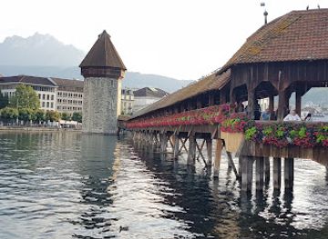 switzerland/lucerne/chapel-bridge/bar/la-bonne-cave