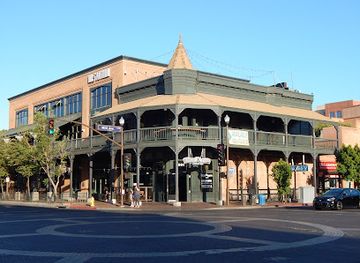 arizona/tempe/tempe-beach-park/bar/low-key-piano-bar