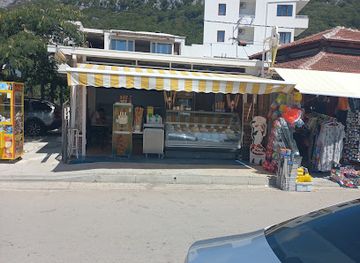 montenegro/brda/bar/vela-beach-bar