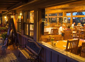 arkansas/ouachita-national-forest/bar/lodge-restaurant