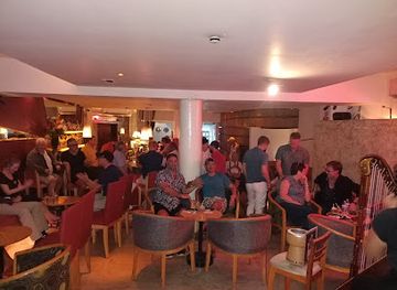 mexico/puerto-vallarta/hotel-zone/bar/piano-bar-jazz-garbo