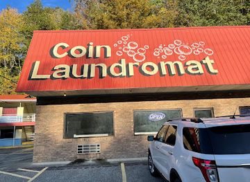 west-virginia/hatfield-mccoy-mountains/bar/cow-shed-motel-restaurant-fox-s-pizza