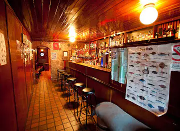 Fearons bar ..Henrys