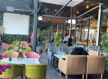 Aroma Flower Lounge Restaurant & Cafe