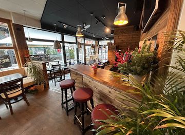 switzerland/interlaken/bar/hangar32-tapbar