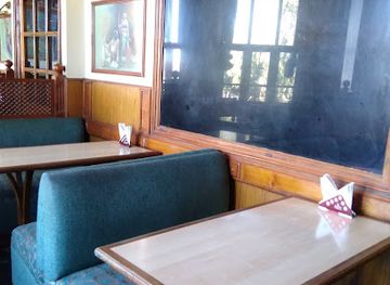 india/shimla/annandale/bar/la-glace-bar-and-restaurant