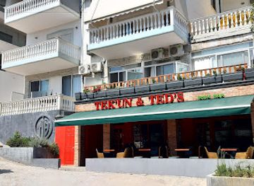albania/toskeria/bar/tek-un-ted-s-bar