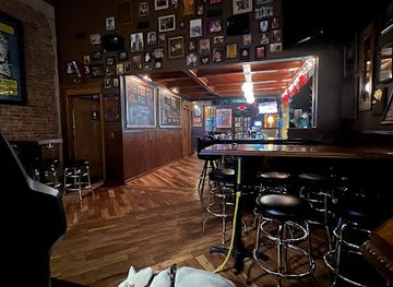 nebraska/lincoln/bar/tavern-on-the-square