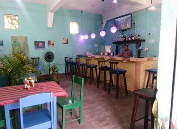 belize/corozal-town/bar/mariscos-bar-and-grill
