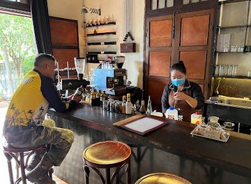 laos/savannakhet-province/bar/le-corbeau-bar