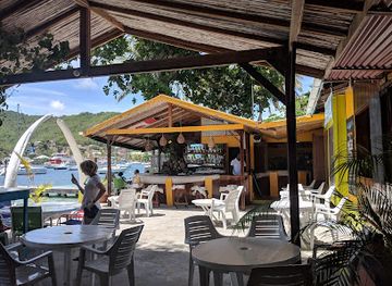 saint-vincent-and-the-grenadines/saint-patrick/bar/whaleboner