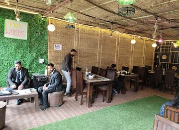 india/pahalgam/bar/the-woods-cafe