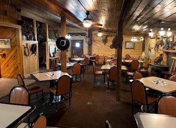 south-dakota/needles-highway/bar/the-hitchrail-bar-restaurant