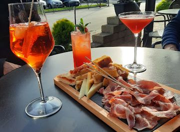 italy/brianza/bar/bar-sala-drinks-coffee