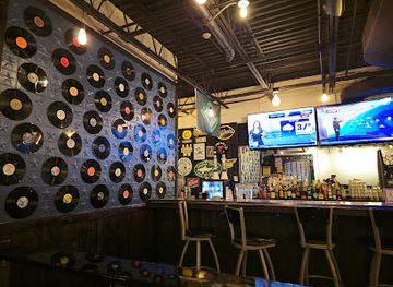 massachusetts/south-shore/bar/lucky-s-777-bar-grill