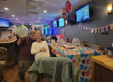 west-virginia/wheeling/bar/dawgs-den