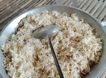 ទឹកត្នោតលាក់ខ្លួន