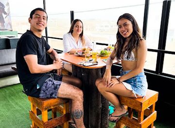 peru/trujillo/huanchaco/bar/valhalla-resto-bar