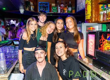 australia/the-whitsundays/bar/paddy-s-shenanigans-irish-bar